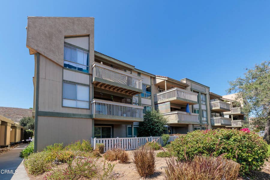 Property photo for 324 Chestnut Hill Court, #14, Thousand Oaks, CA