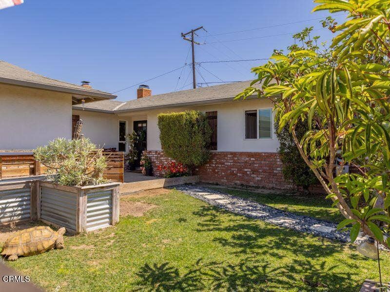 Property photo for 72 Pasqual Avenue, Ventura, CA