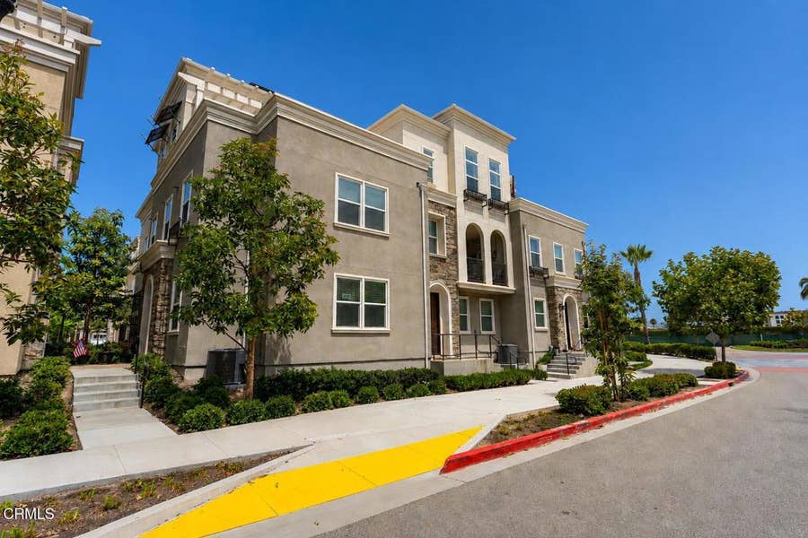 Property photo for 613 Winchester Drive, Oxnard, CA