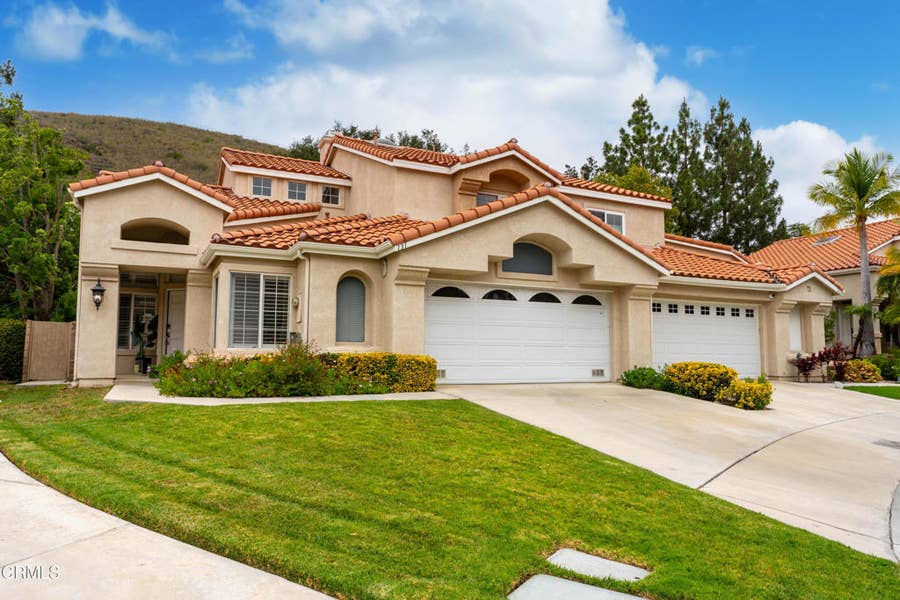 Property photo for 131 Concerto Drive, Oak Park, CA