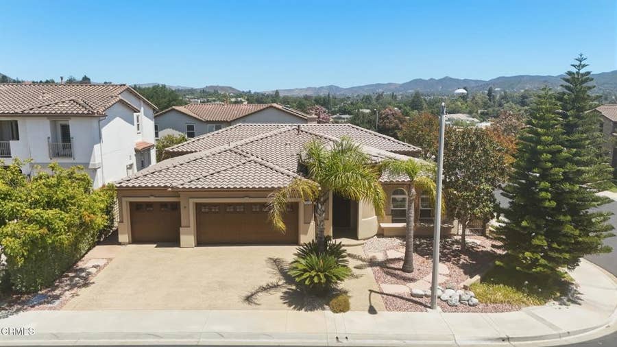 Property photo for 1104 Turtle Creek Lane, Thousand Oaks, CA