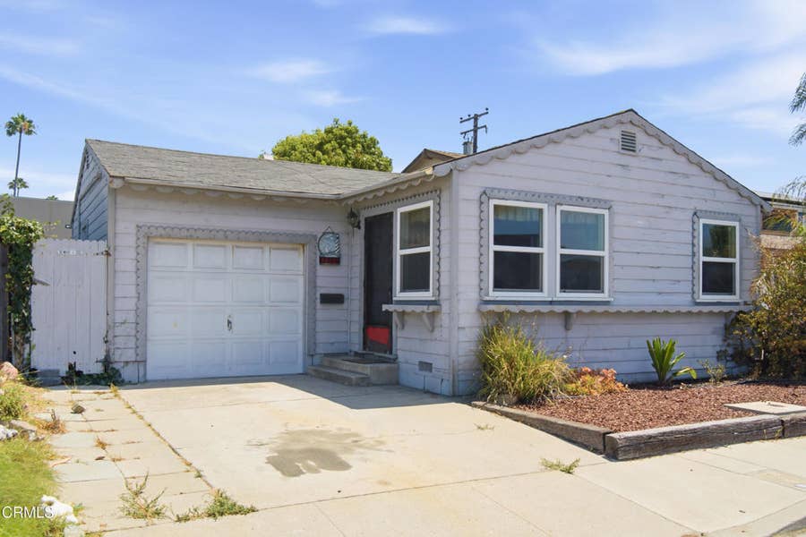 Property photo for 2385 Pierpont Boulevard, Ventura, CA