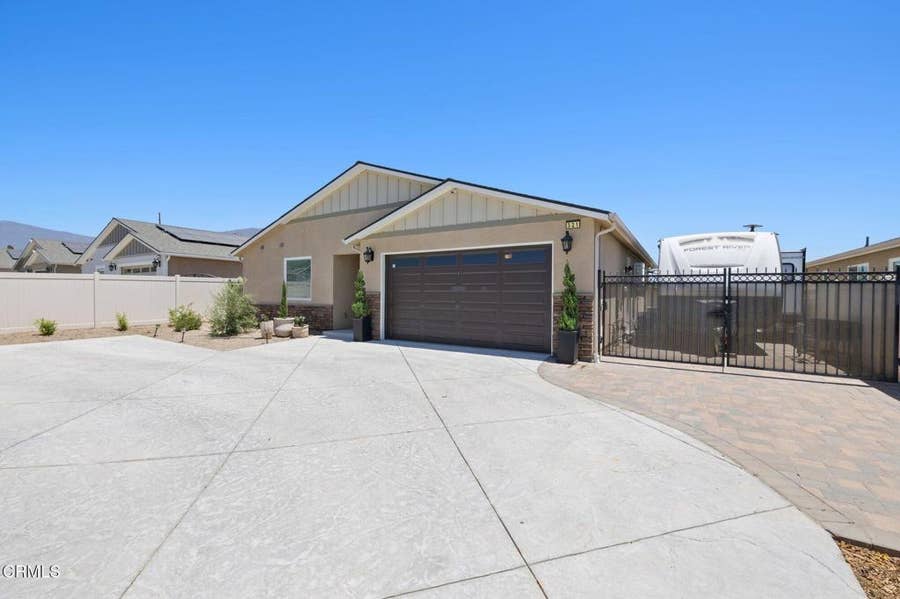 Property photo for 319 Grant Line Street, Santa Paula, CA