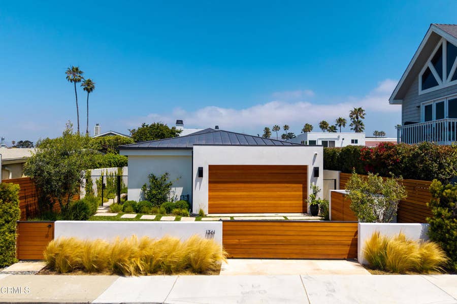 Property photo for 1361 Greenock Lane, Ventura, CA