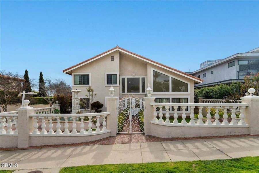 Property photo for 2222 Pier Avenue, Santa Monica, CA