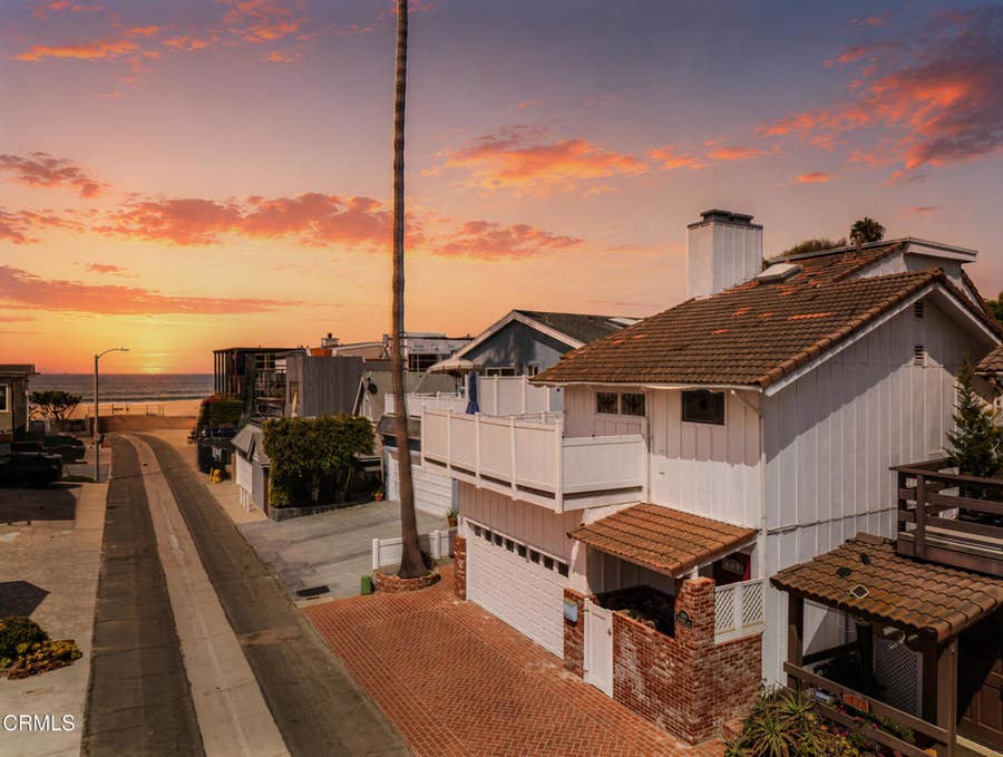 Property photo for 999 Waterbury Lane, Ventura, CA