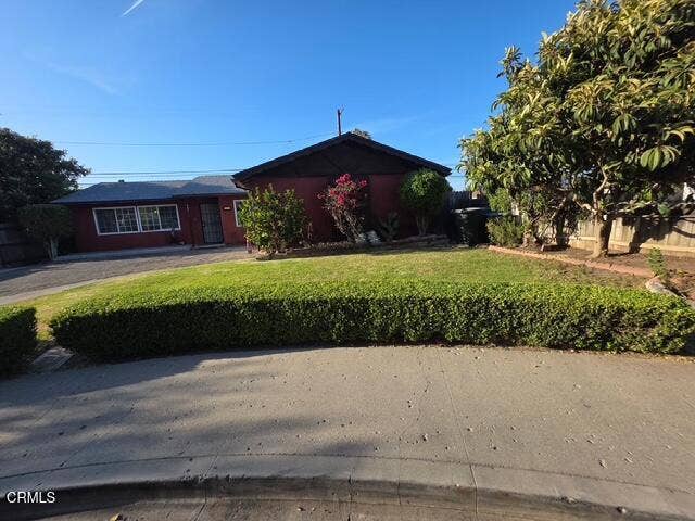 Property photo for 541 Glacier Avenue, Oxnard, CA