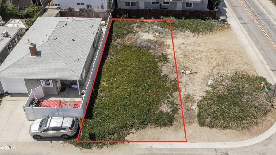 Property photo for 157 Santa Monica Avenue, Oxnard, CA