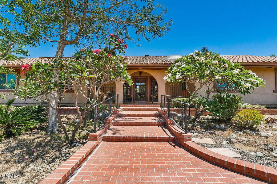 Property photo for 567 N Avocado Place, Camarillo, CA