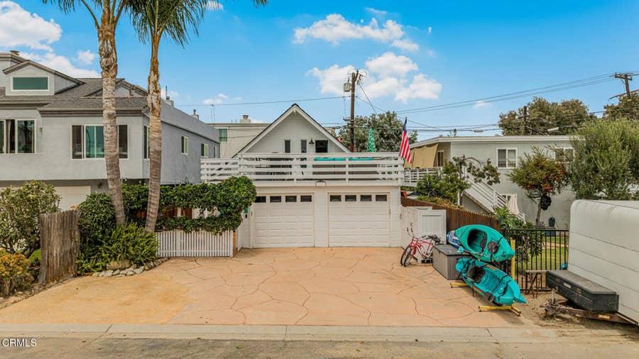 Property photo for 345 Hollywood Boulevard, Oxnard, CA