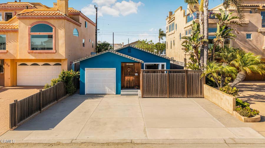 Property photo for 293 Hollywood Boulevard, Oxnard, CA