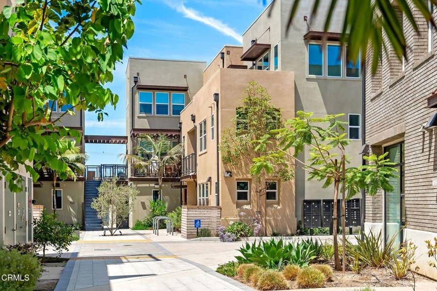 Property photo for 1244 E Thompson Boulevard, #101, Ventura, CA