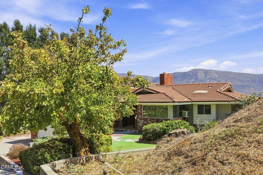 Property photo for 560 N 6th Street, Santa Paula, CA