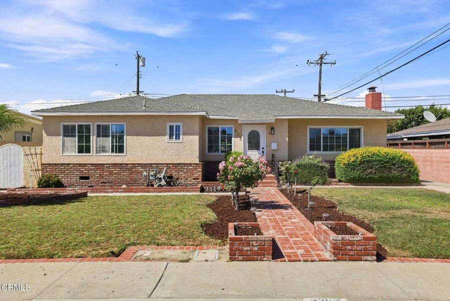 Property photo for 823 W Roderick Avenue, Oxnard, CA