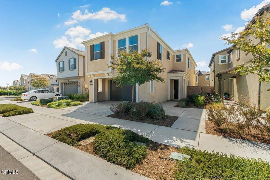 Property photo for 1994 Pomegranate Street, Santa Paula, CA