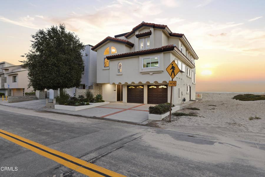 Property photo for 3933 Ocean Drive, Oxnard, CA