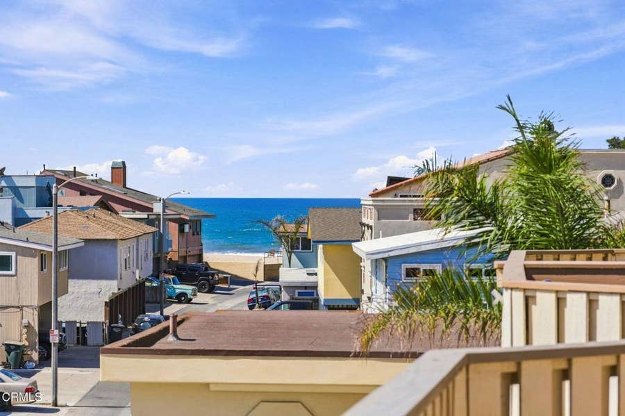 Property photo for 1115 Pittsfield Lane, Ventura, CA