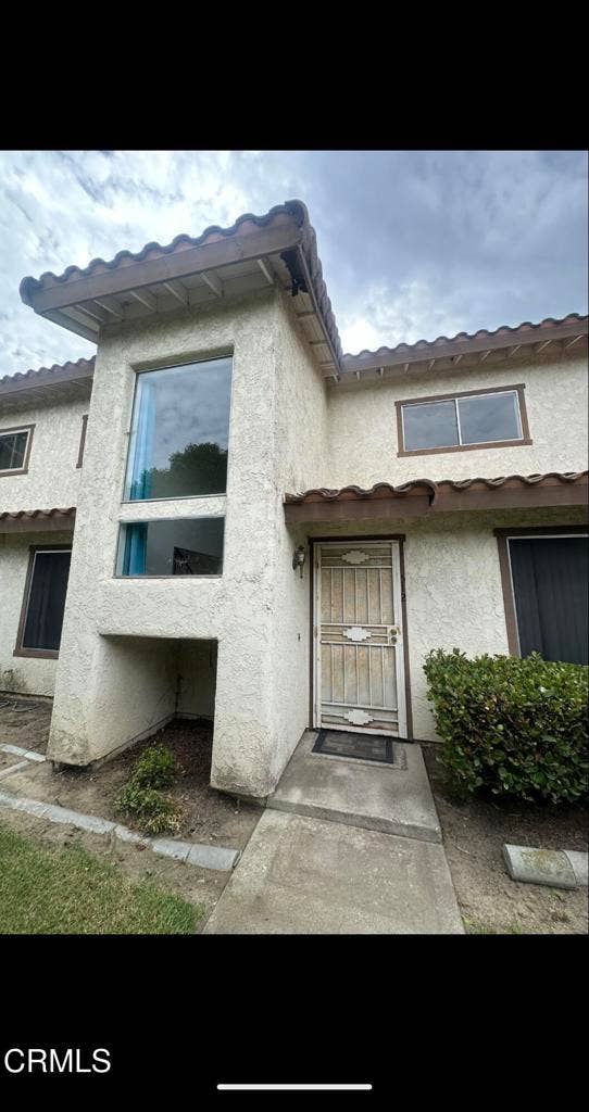 Property photo for 512 E Bard Road, Oxnard, CA