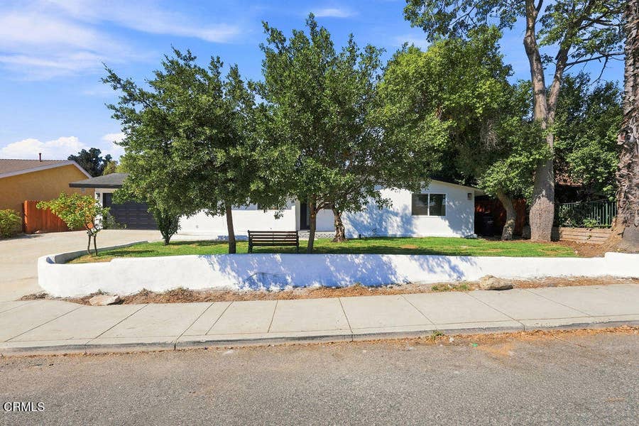 Property photo for 975 E Avenida De Los Arboles, Thousand Oaks, CA