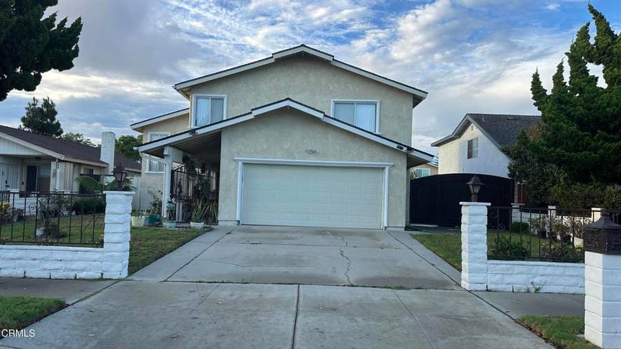 Property photo for 1631 Lindsay Place, Oxnard, CA