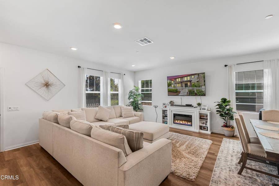 Property photo for 525 Heritage Valley Parkway, Fillmore, CA