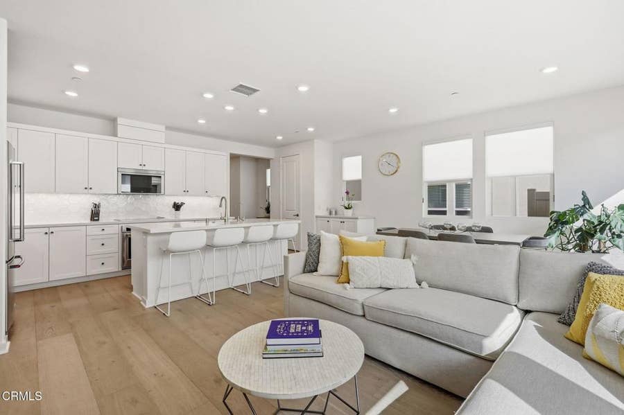 Property photo for 253 Capistrano Drive, Ventura, CA
