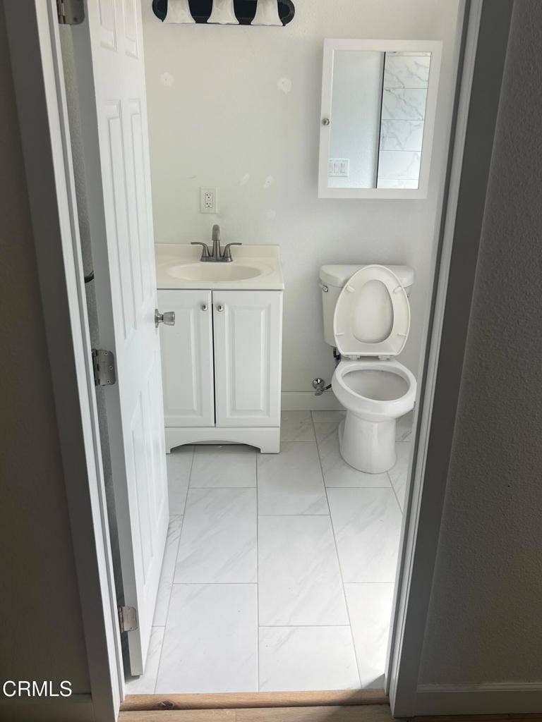 Property photo for 2100 Oneida Place, #2, Oxnard, CA