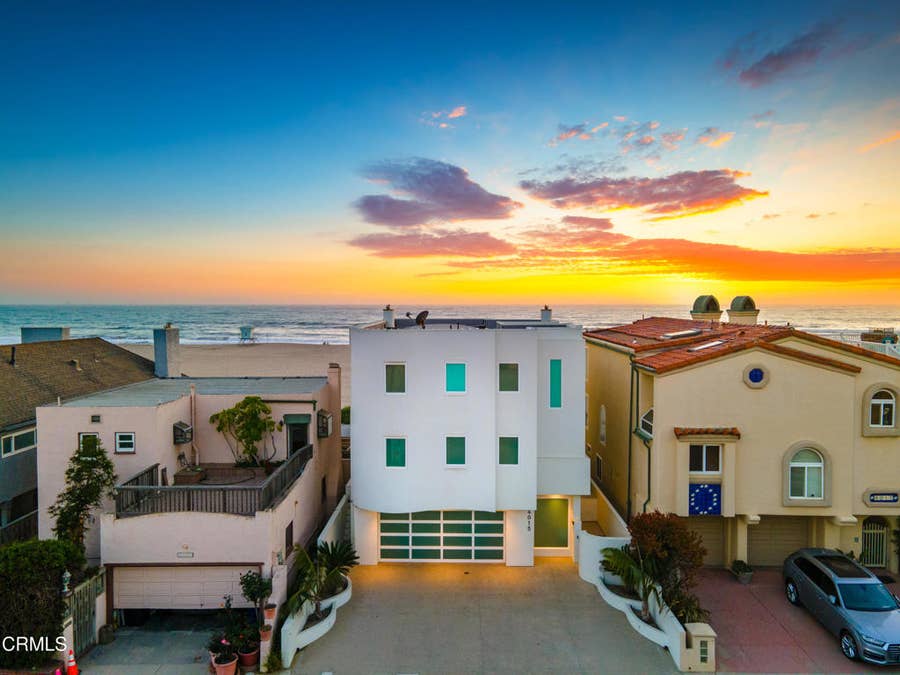 Property photo for 4015 Ocean Drive, Oxnard, CA