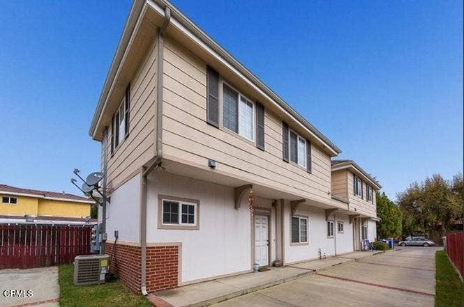 Property photo for 3040 Crescent Way, Thousand Oaks, CA