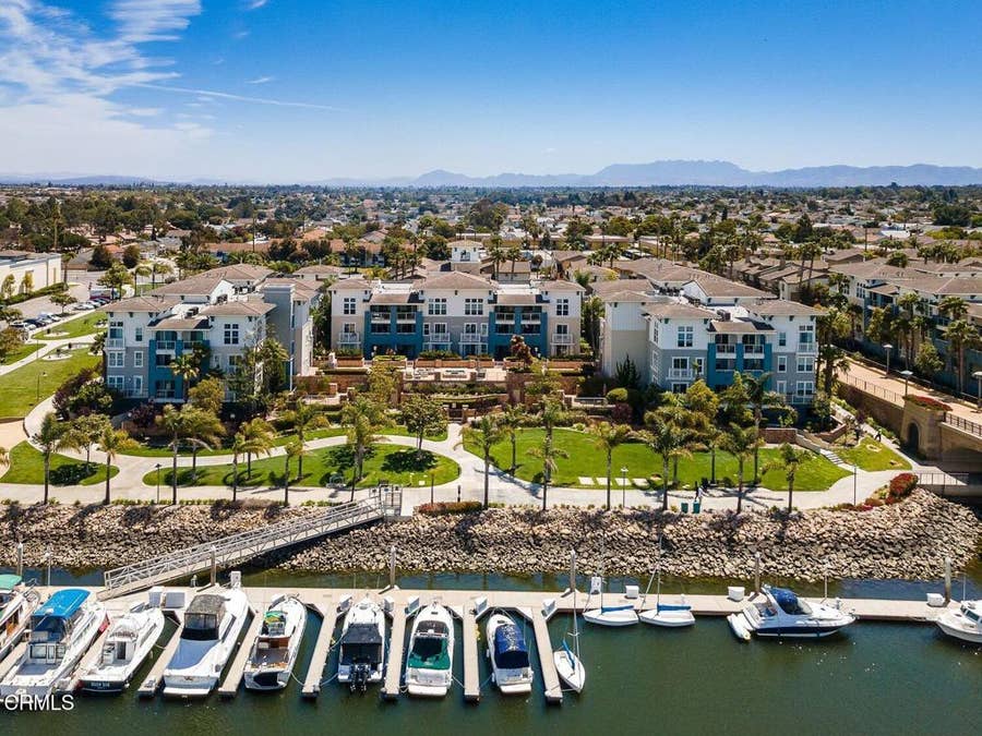 Property photo for 1423 Windshore Way, Oxnard, CA