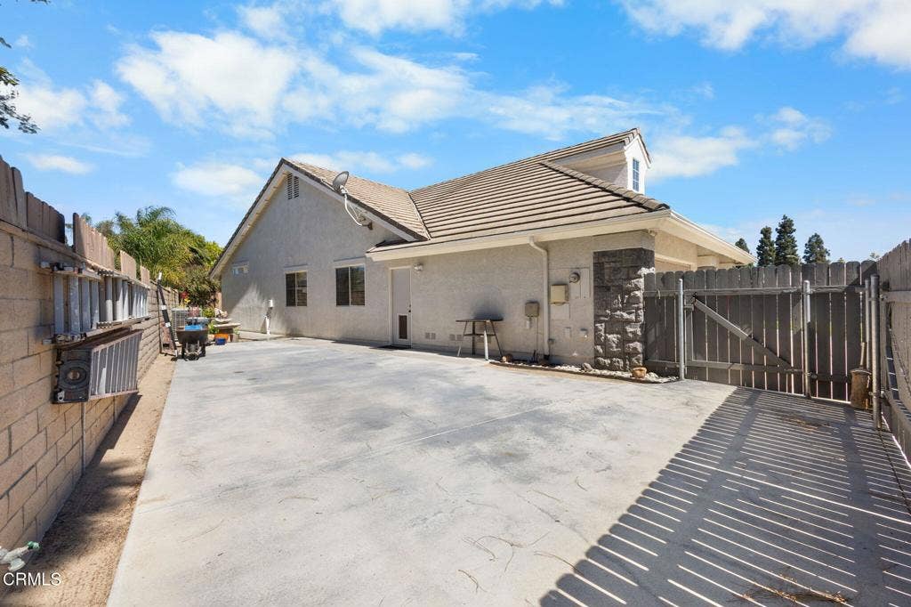 2661 Waverly Avenue, Camarillo, CA 93010 RV Parking side yard3