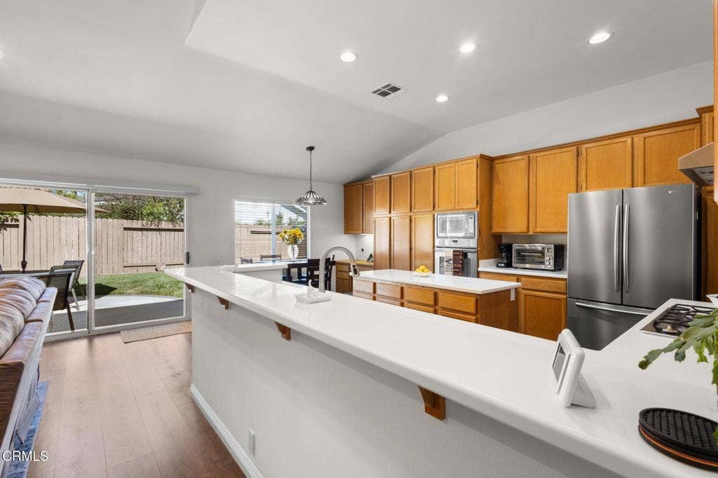 2661 Waverly Avenue, Camarillo, CA 93010 Kitchen 6