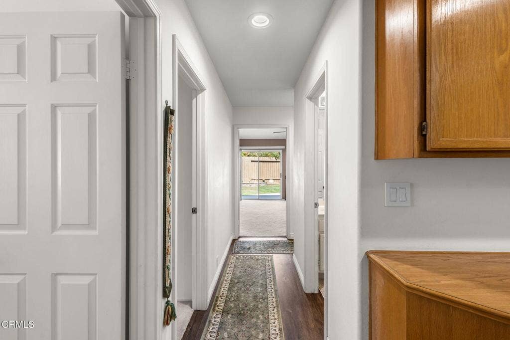 2661 Waverly Avenue, Camarillo, CA 93010 Hallway 3