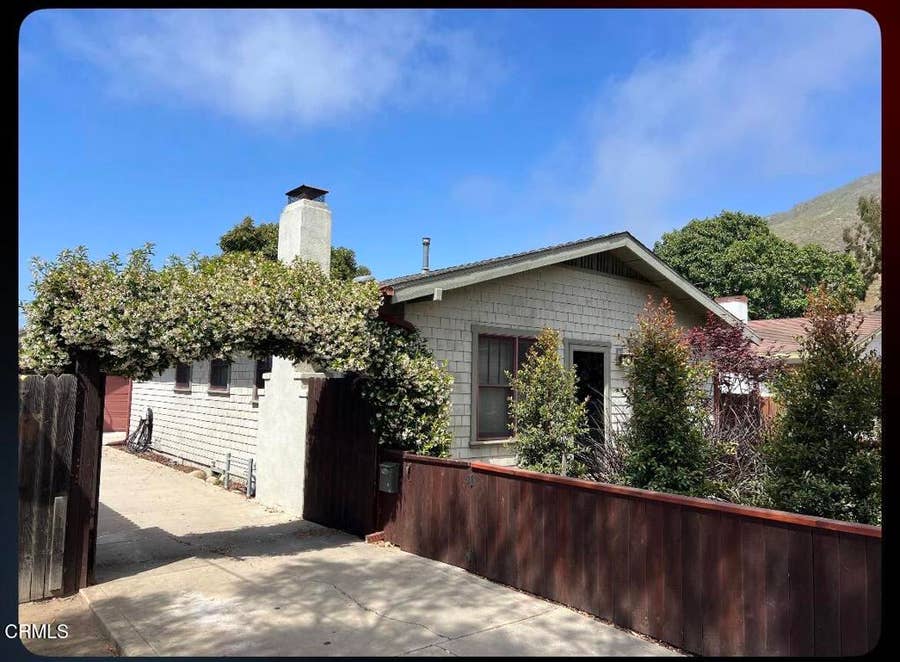 Property photo for 101 E Warner Street, Ventura, CA