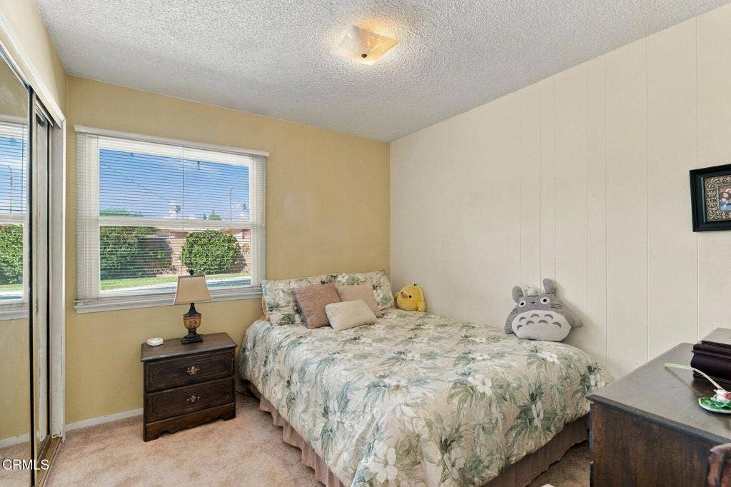 1st Bed