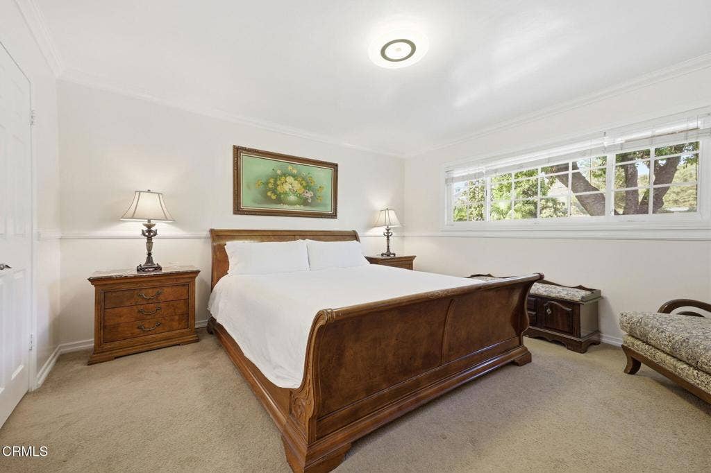 Guest bedroom #1 - off den