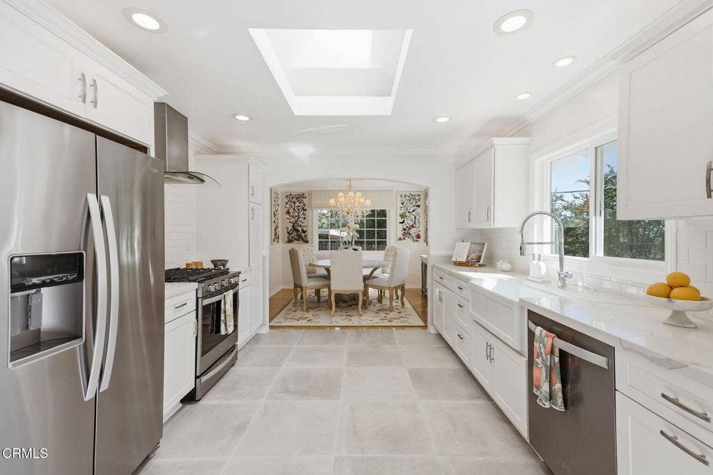 24-web-or-mls-170_Hillhaven_Ct_Ventura_C
