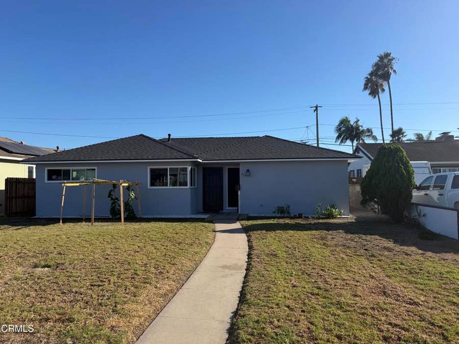 Property photo for 722 W Robert Avenue, Oxnard, CA