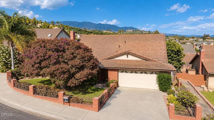 Property photo for 425 Morrison Lane, Santa Paula, CA