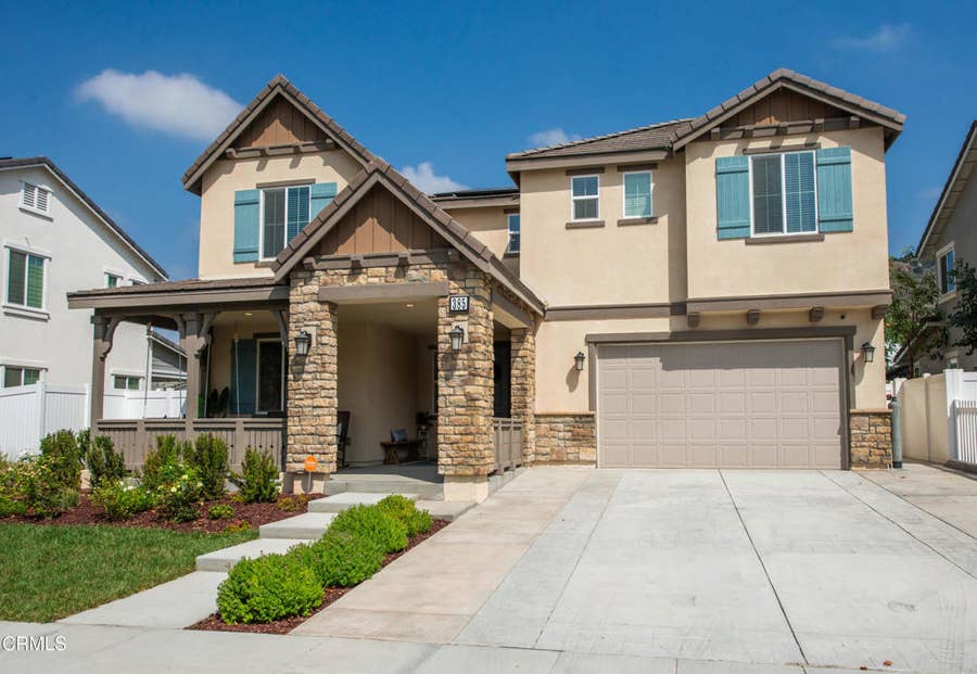 Property photo for 385 Azalea Street, Fillmore, CA