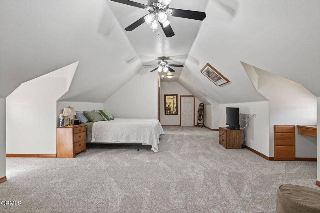60-web-or-mls-UpmarketMedia-1125Spr-180