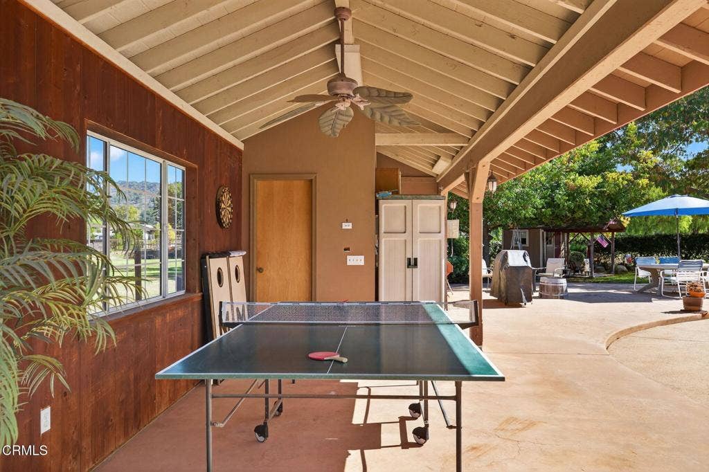 92-web-or-mls-UpmarketMedia-1125Spr-259