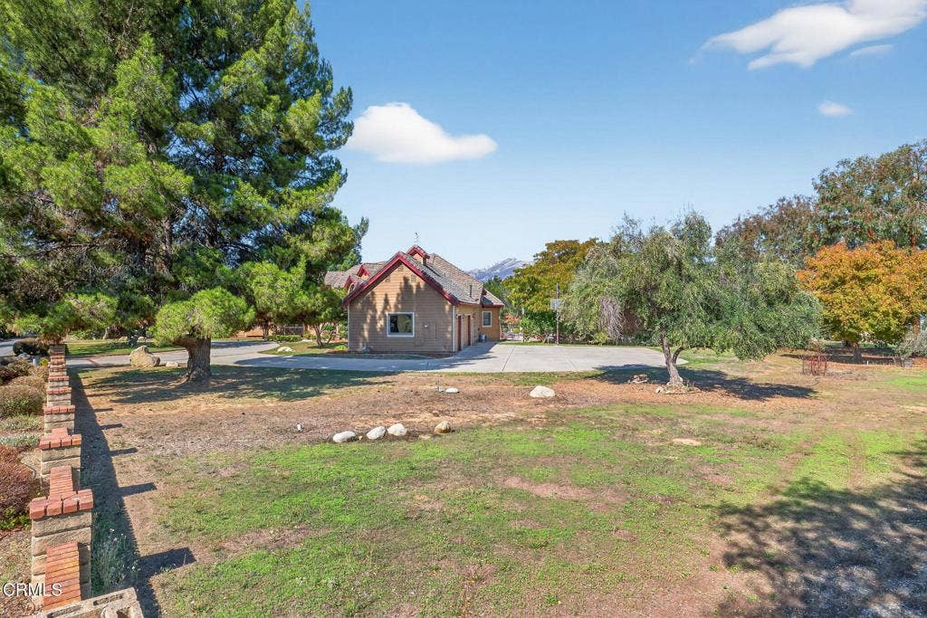 4-web-or-mls-UpmarketMedia-1125Spr-009