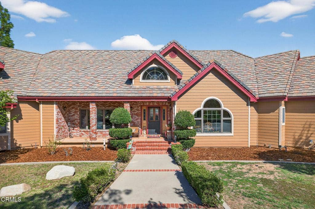 7-web-or-mls-UpmarketMedia-1125Spr-018