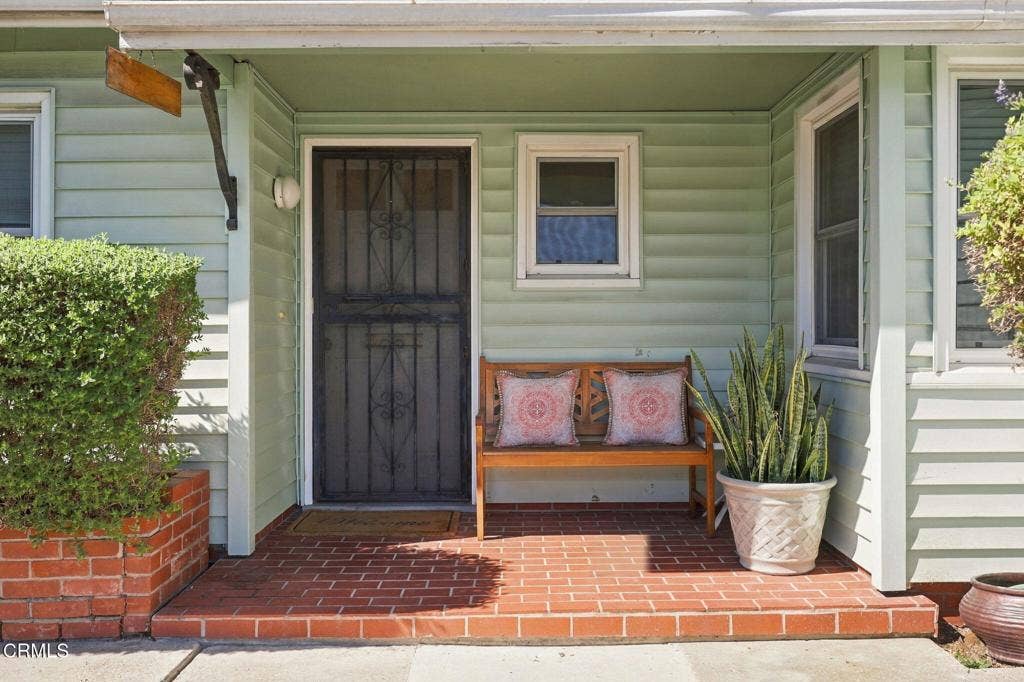 7-web-or-mls-007 - 3899 Maple St