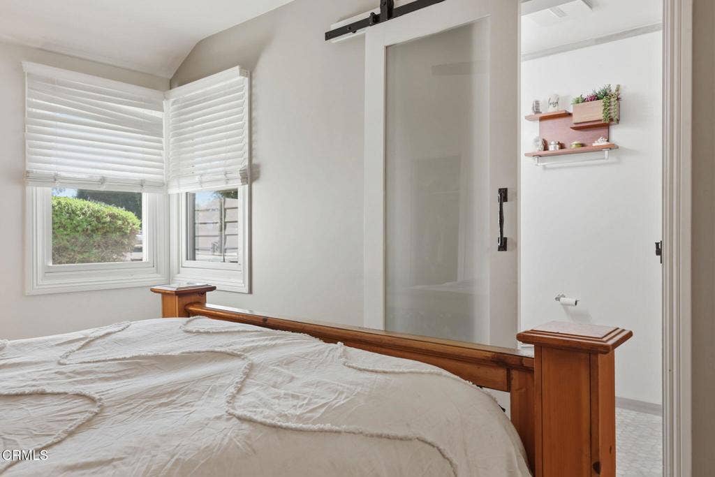 21-web-or-mls-021 - 3899 Maple St