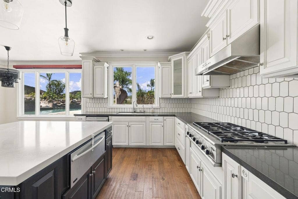 Kitchen Cooking Area