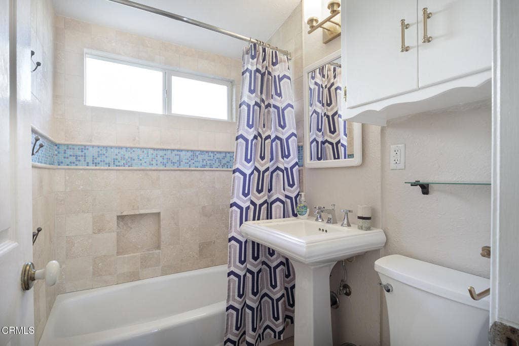 207 Rossmore Drive, Oxnard, CA 93035 207 Rossmore 2026-13