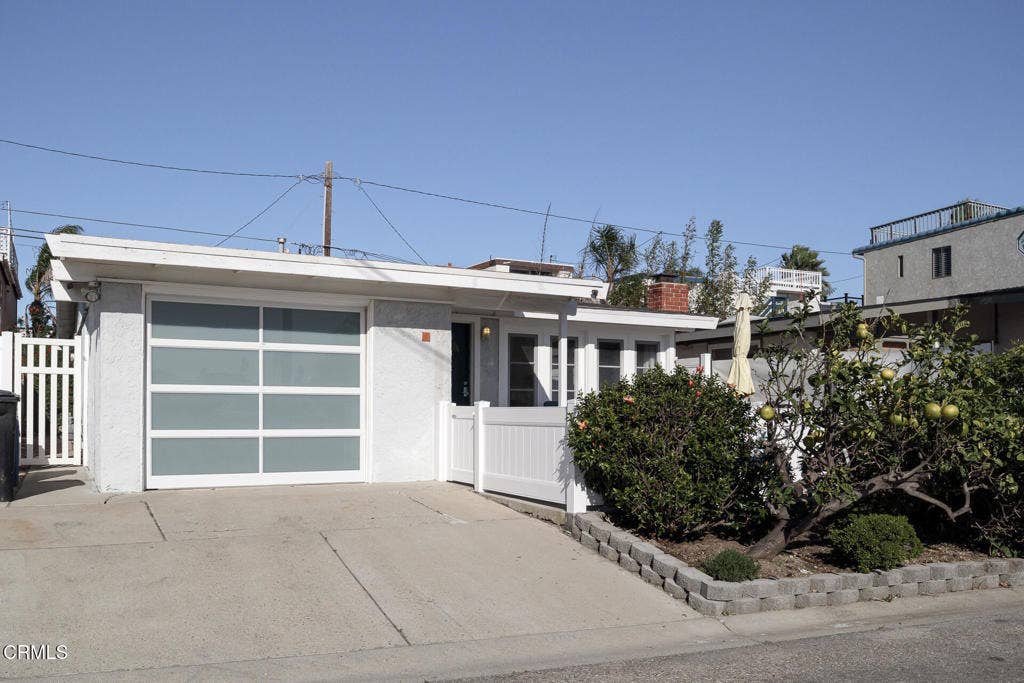 207 Rossmore Drive, Oxnard, CA 93035 207 Rossmore 2026-18
