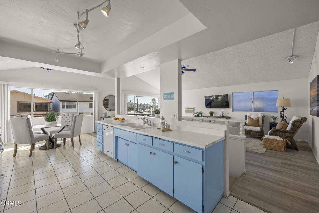 43-web-or-mls-SeaoroStudios-77